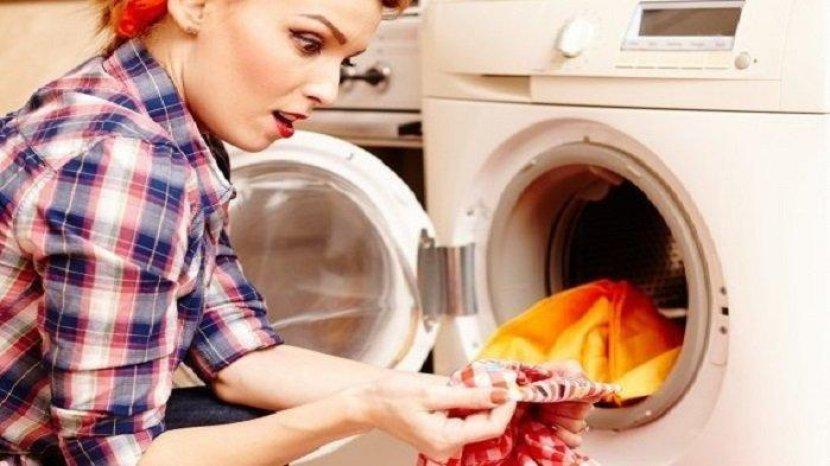6 Cara Mudah untuk Mengatasi Kelunturan pada Pakaian