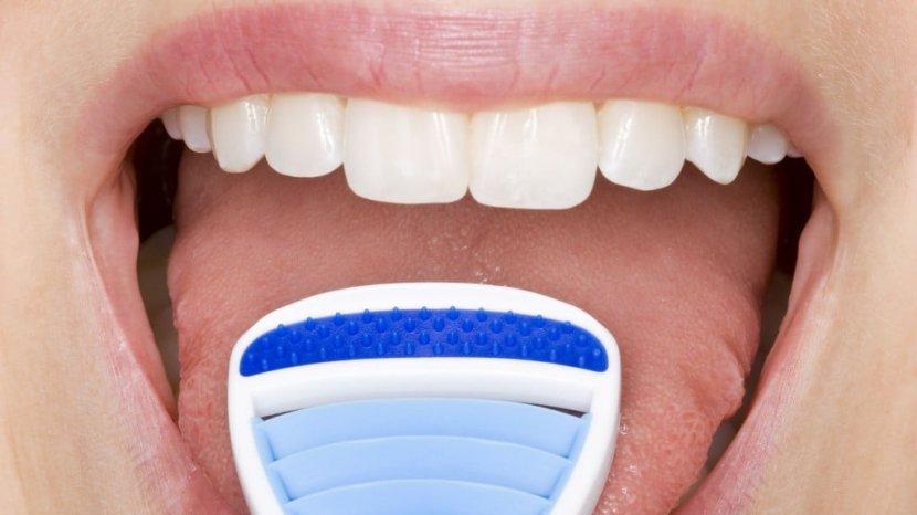 Selain Menggosok Gigi, Membersihkan Lidah dengan Tongue Cleaner Juga Direkomendasikan