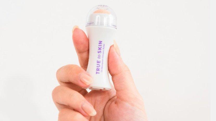 TRUE to SKIN Oil Absorption Volcanic ROLLER, Penyerap Minyak di Wajah yang Bisa Dipakai Kapan Saja
