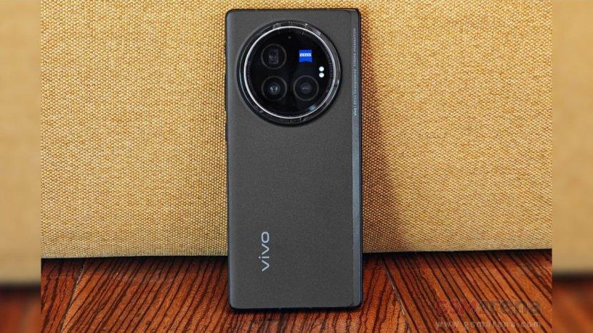 vivo-X-Fold3-Pro-Master.jpg