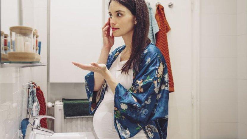 Rawat Kulit Wajah Berjerawat untuk Ibu Hamil dengan Bersama Erha Skincare