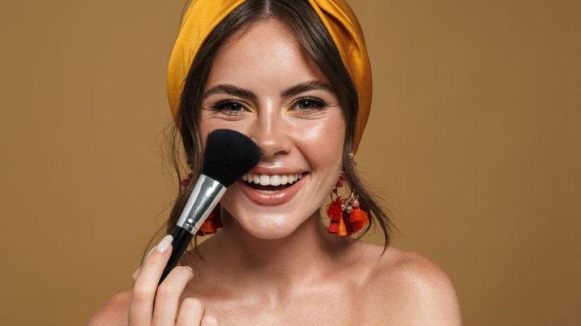 5 Rekomendasi Cream Foundation Terbaik