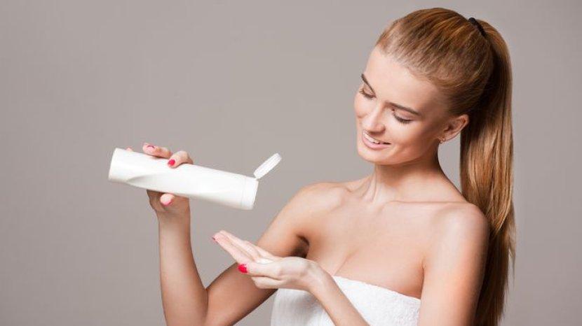 5 Rekomendasi Body Lotion Terbaik yang Ampuh Mencerahkan Kulit