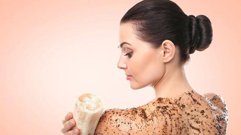 5 Rekomendasi Body Scrub untuk Mencerahkan dan Mengangkat Sel Kulit Mati
