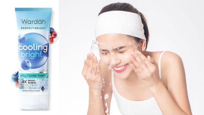 Review Wardah Cooling Bright Jelly Facial Foam, Hadir dengan 4X Bright Berries untuk Menutrisi Kulit