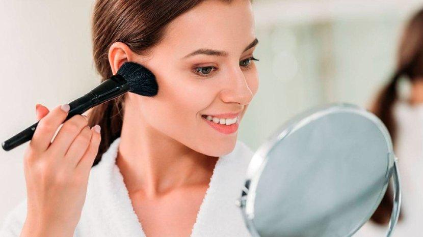 Wajib Tahu, Ini Perbedaan Bronzer dan Contour, Bikin Wajah Berdimensi
