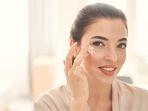 20 Daftar Serum untuk Anti Aging yang Bagus Dipakai Mulai Usia 20-an
