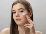 25 Daftar Sunscreen untuk Kulit Kering, Lembap Walau Sering Berada di Ruangan ber-AC