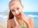 4 Rekomendasi Sunscreen Remaja yang Aman di Kulit dan Murah