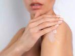 5 Rekomendasi Body Scrub Wangi Tahan Lama dan Mencerahkan Kulit Badan