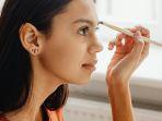 5 Rekomendasi Eyebrow Pencil Tanpa Perlu Diraut dan Mudah Dipakai