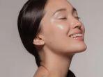 5 Rekomendasi Day Cream untuk Kulit Lembap dan Cerah Awet Muda di Pagi Hari