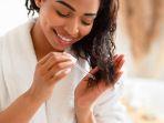 6 Cara Unik Pakai Hair Vitamin Agar Hasil Semakin Maksimal dan Rambut Halus Mudah Diatur