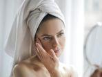 7 Rekomendasi Moisturizer BPOM yang Aman untuk Kulit Berjerawat