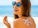 7 Rekomendasi Sunscreen Badan agar Terhindar dari Kulit Belang