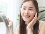 5 Rekomendasi Sunscreen untuk Kulit Kering yang Bikin Wajah Glowing