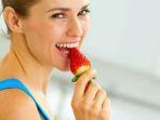 8 Manfaat Kecantikan Buah Strawberry untuk Kulit, Bikin Wajah Makin Glowing