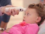 8 Cara Menurunkan Demam pada Bayi Tanpa Harus Minum Obat, Dijamin Aman dan Lebih Efektif