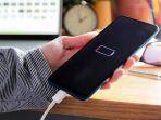 5 Alasan Charging HP Kamu Lama Penuhnya, Sering Nggak Disadari