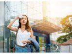 5 Tips Outfit Nyaman di Cuaca Panas agar Tetap Stylish Seharian
