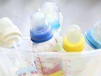 5 Tips Membersihkan Botol Susu Bayi secara Tepat, Ibu-ibu Muda Wajib Tahu