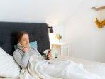 Tips Tidur Nyaman Pakai AC Tanpa Bikin Masuk Angin