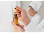 4 Keunggulan Almond Oil: Minyak Serbaguna untuk Perawatan Bibir Hingga Kulit