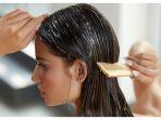5 Tips Keramas yang Benar Agar Rambut Tidak Gampang Lepek