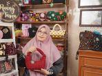 Berawal dari Merajut di Ruang Tamu, Kini Sukses Bangun Bisnis Rajut Raup Ratusan Ribu
