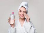 Tips dan Trik Memakai Micellar Water yang Benar Agar Tidak Jerawatan