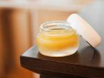 5 Keunggulan Cleansing Balm untuk Membersihkan Sisa Make Up dan Kotoran di Wajah