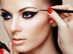 Intip 4 Koleksi Eyeliner di Sociolla untuk Mempertegas Riasan Mata