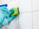 6 Langkah Mudah Membersihkan Bak Mandi yang Kotor, Lumut dan Kerak Dijamin Bersih