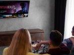 Beda TV Android dengan Smart TV, Mana yang Cocok untuk Kamu?