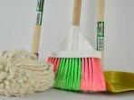 5 Rekomendasi Sapu Set dengan Pengki, Praktis dalam Satu Paket
