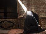 5 Tips Mudah Merawat Mukena agar Tidak Jamuran dan Bau Apek