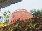 Mana yang Tepat, Taruh Toren Air di Bawah atau di Atas Rumah?