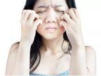 7 Cara Mengobati Wajah yang Gatal Akibat Alergi Kosmetik, Cukup Menggunakan Bahan Alami
