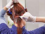 Tips Menyemir Rambut di Rumah Tanpa Ribet dan Anti Gagal, Dijamin Warnanya Tahan Lama