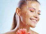 5 Rekomendasi Cushion Anti Luntur, Make Up Tetap Awet Walaupun Kehujanan