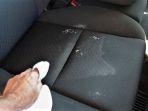 Tak Perlu ke Salon Mobil, Lakukan Tips Mudah Ini untuk Bersihkan Jok Bahan Kain