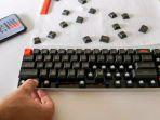 Tips Membersihkan Keyboard Mechanical dengan Alat Seadanya di Rumah Agar Bebas Debu dan Rambut