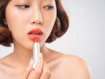 5 Tips Mudah agar Tak Salah dalam Memilih Warna Lipstik