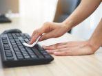 3 Cara Tepat Membersihkan Keyboard Komputer