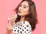 Review 5 Lipstik Artis Tanah Air yang Sedang Hits, Kamu Wajib Coba