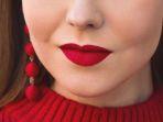 Tampil Lebih Cantik dengan 6 Rekomendasi Lipstik Terbaik untuk Usia 40-an