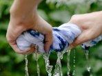 5 Kesalahan Saat Mencuci yang Bikin Pakaian Cepat Bolong