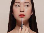 5 Rekomendasi Lip Tint untuk Bibir Gelap