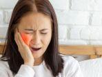 7 Bahan Alami Mengatasi Sakit Gigi Sensitif dan Berlubang, Tak Perlu Minum Obat Lagi