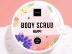 Review SCARLETT Whitening Body Scrub Happy, Lulur Tubuh yang Miliki Wangi Floral Khas